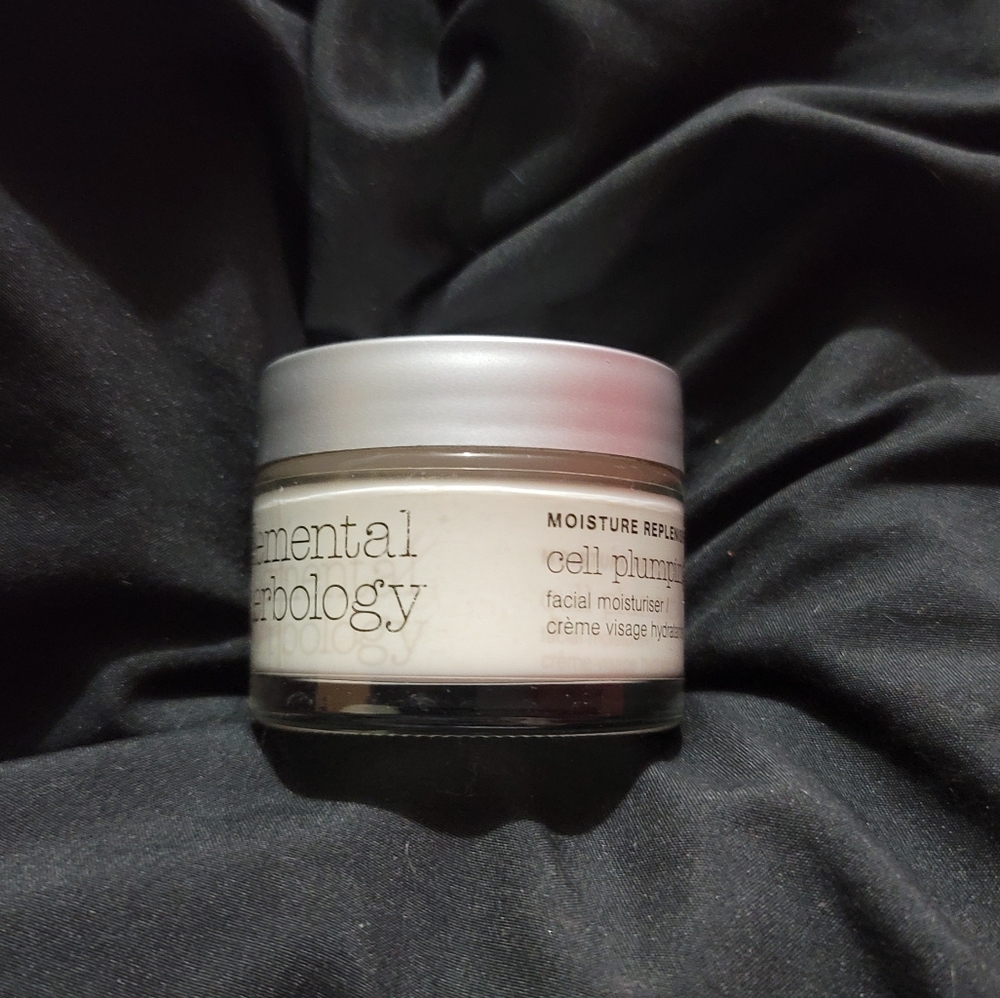 Cell plumping moisturizer